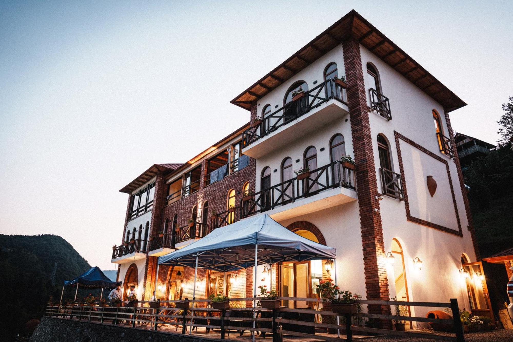 Hotel Chateau Iveri Varjanisi Exterior foto